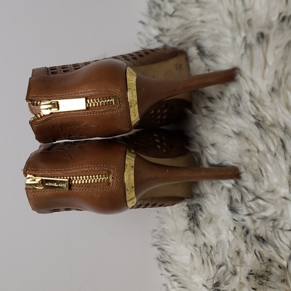 MICHAEL KORS Cut-out Sandal Heels Woman's - Picture 4 of 11